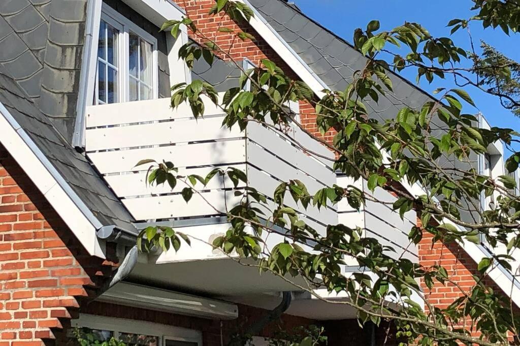 Appartement Maritim Und Individuell In Wenningstedt Mit Balkon Extérieur photo