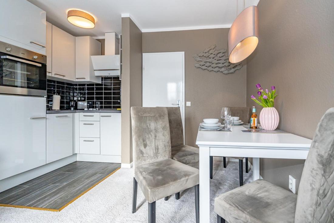 Appartement Maritim Und Individuell In Wenningstedt Mit Balkon Extérieur photo